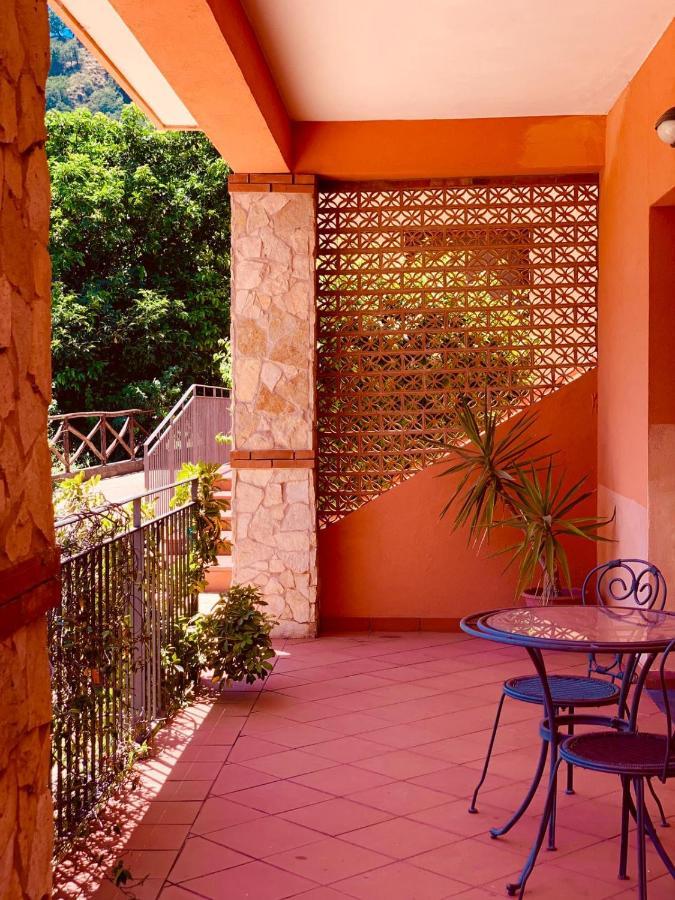 Il Giardino Delle Zagare Villa Calatabiano Buitenkant foto