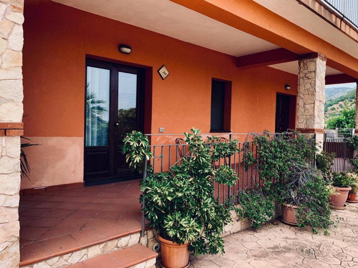 Il Giardino Delle Zagare Villa Calatabiano Buitenkant foto